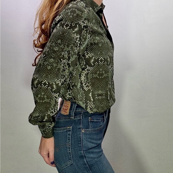 H&M Tops - 47. H&M Snakeskin Green Patterned Button-Up Shirt Size 2